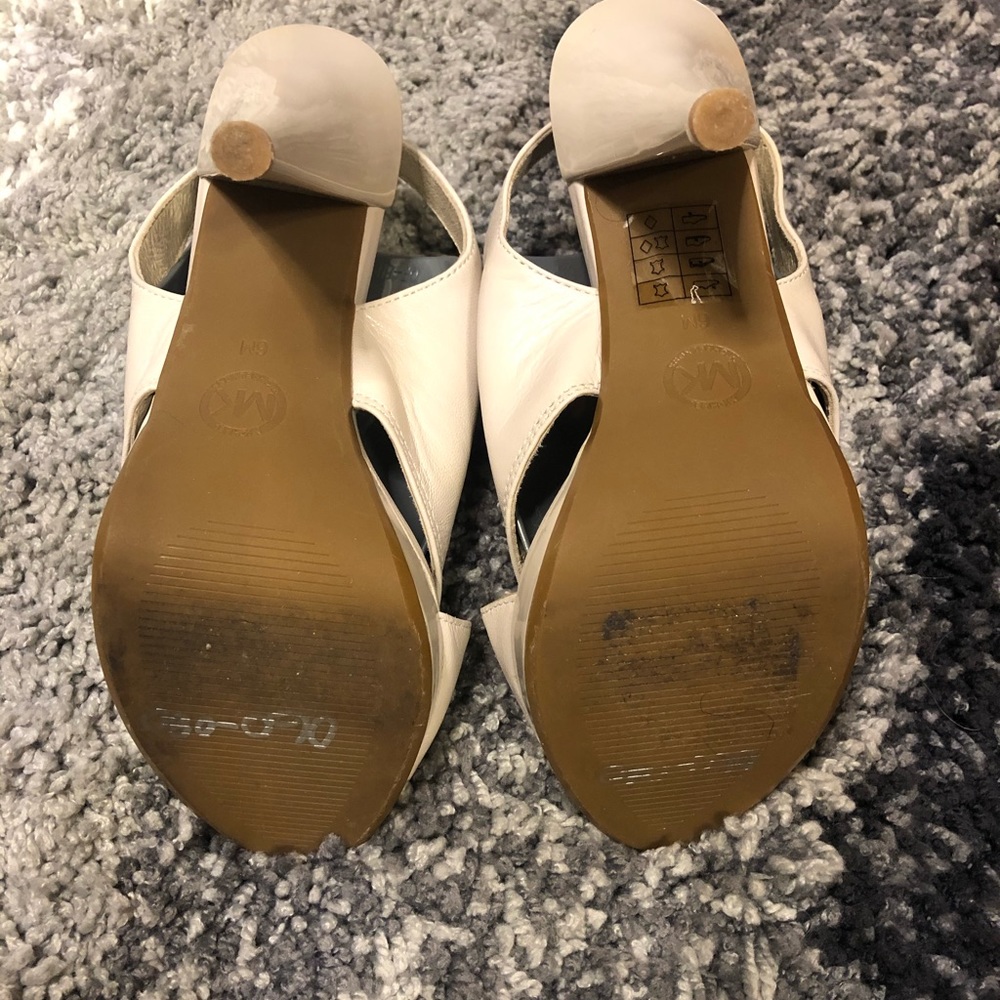 Shoes - Picture 4 of 4